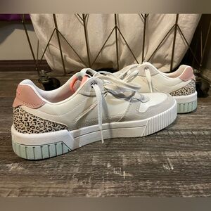 Skechers Women's Jade Best in Class Lace-up Sneakers - Size 8 - Lightly worn